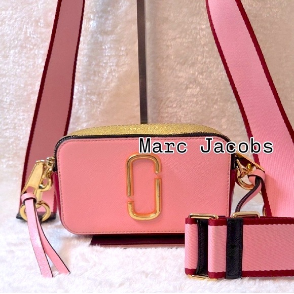 Marc Jacobs Pink and Gold Snapshot Crossbody Bag w/Guitar Strap - Picture 9 of 9